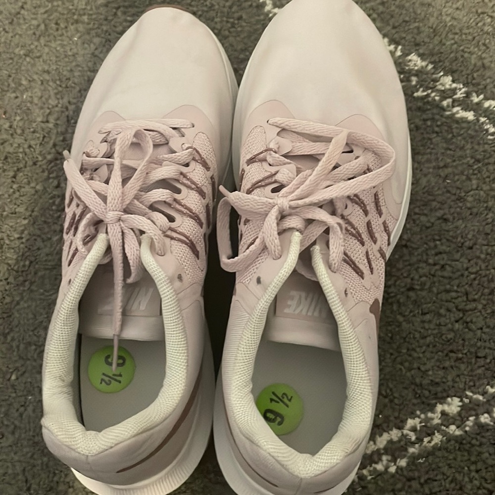 Never worn Nikes